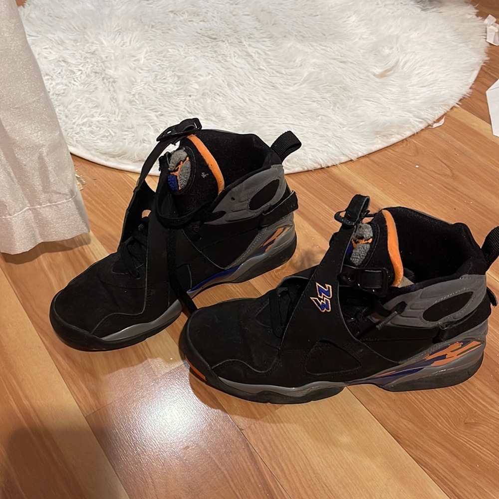 JORDAN RETRO 8